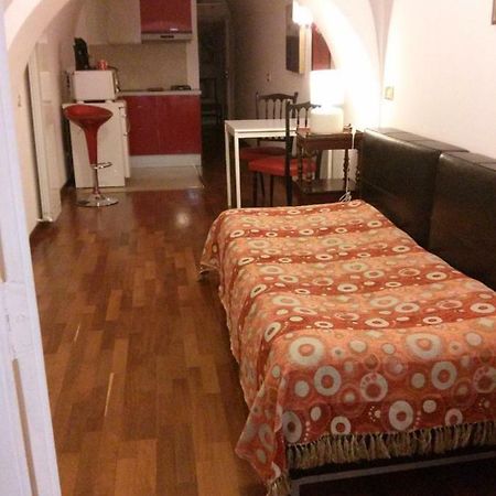 Готель Carafa Di Maddaloni Residenza Di Charme Неаполь Екстер'єр фото