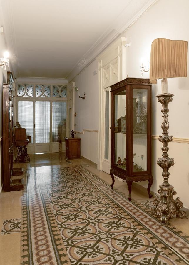 Готель Carafa Di Maddaloni Residenza Di Charme Неаполь Екстер'єр фото