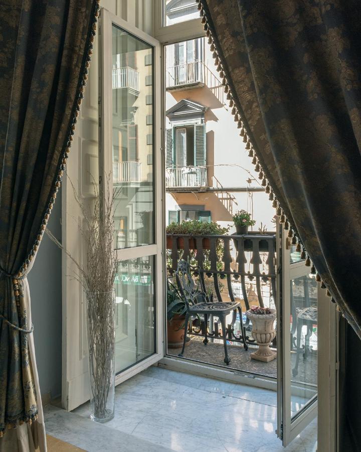 Готель Carafa Di Maddaloni Residenza Di Charme Неаполь Екстер'єр фото