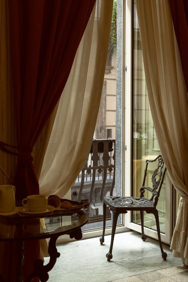 Готель Carafa Di Maddaloni Residenza Di Charme Неаполь Екстер'єр фото